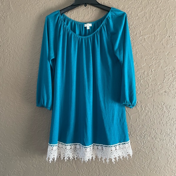 Charming Charlie Tops - Blue tunic with lacy hem